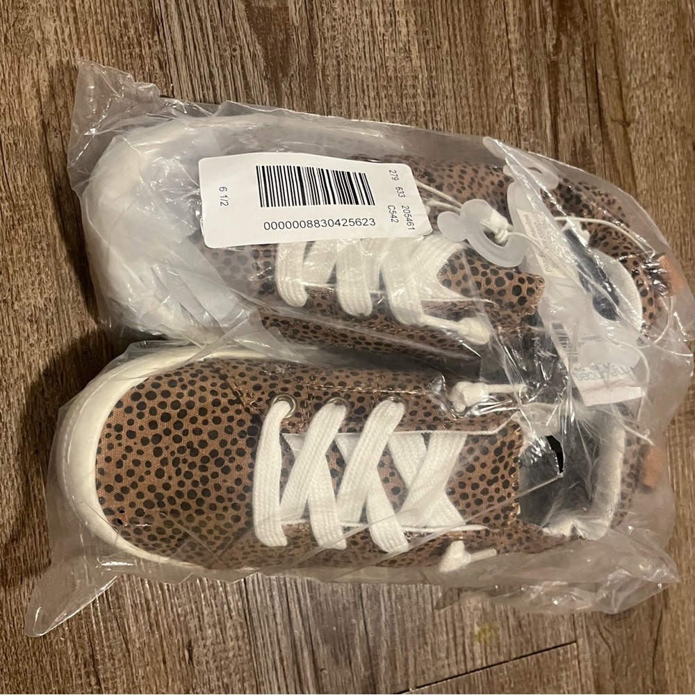 Maurice’s slide on tennis shoes